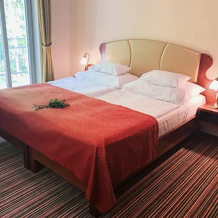 فندق Parkhotel Forest