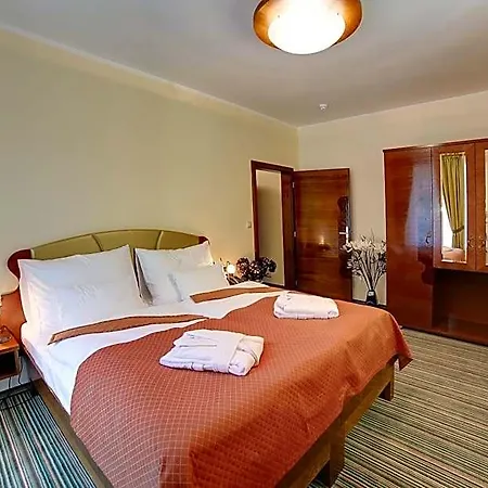 Hotel Parkhotel Forest 4*